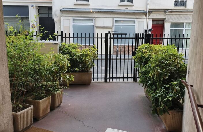Studio fonctionnel avec balcon — photo 2
