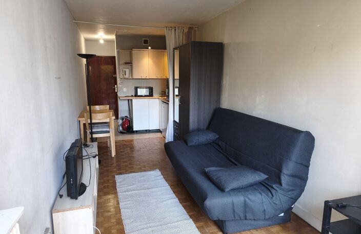 Studio fonctionnel avec balcon — photo 5
