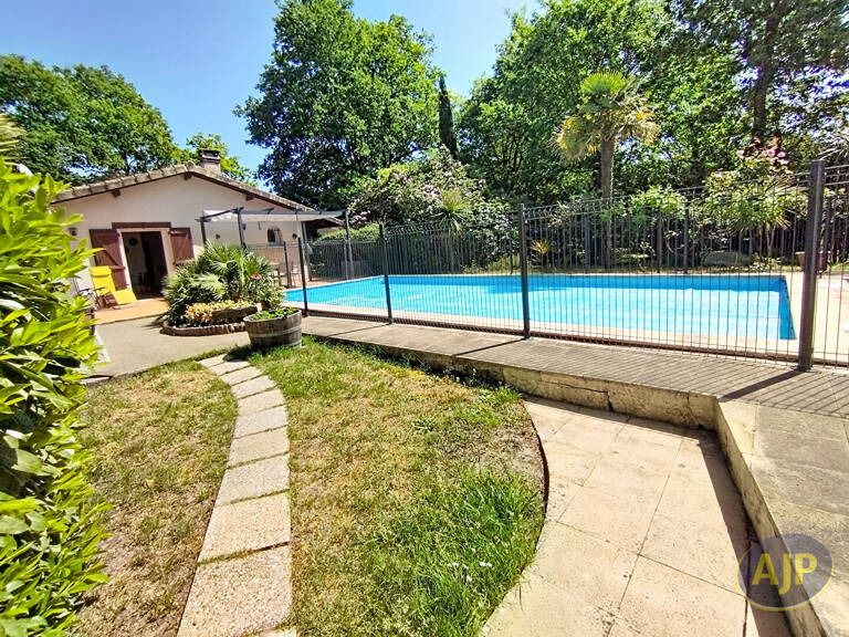 AUDENGE - MAISON 4 CHAMBRES AVEC PISCINE ET GARAGE — photo 1