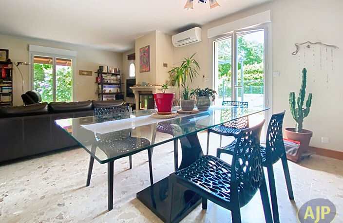 AUDENGE - MAISON 4 CHAMBRES AVEC PISCINE ET GARAGE — photo 3