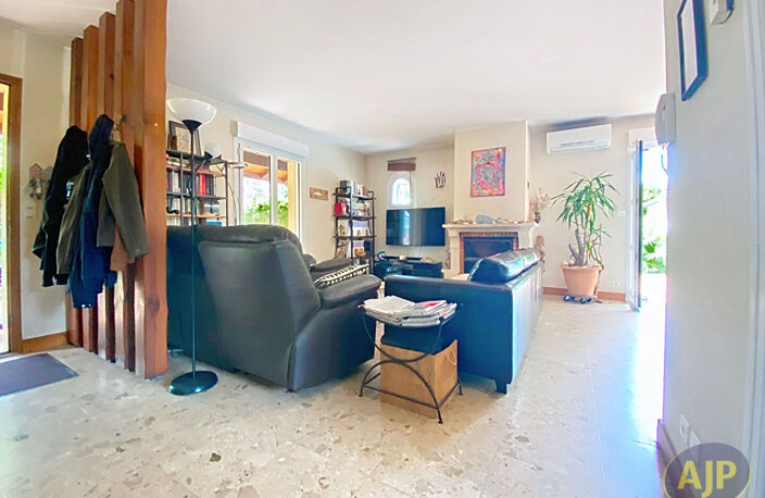 AUDENGE - MAISON 4 CHAMBRES AVEC PISCINE ET GARAGE — photo 4