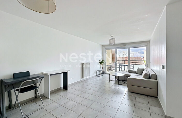 Appartement 3 pièces 2 chambres vendu loué avec terrasse et garage - 69500 BRON — photo 2