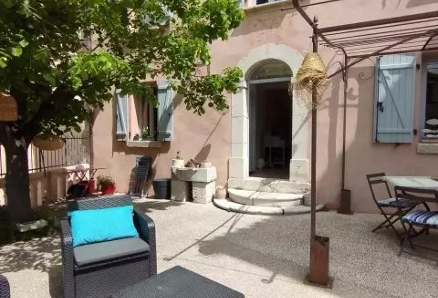 Maison — photo 1