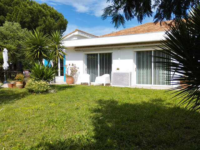 VILLA PLAIN PIED QUATRE CHAMBRES PLAGES A PIED PLEINE PROPRIETE — photo du bien