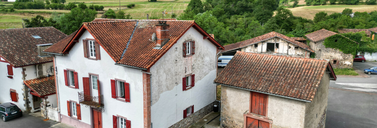 Maison 8 Pièces 177 m² à vendre à Saint-Jean-Pied-de-Port (64220)