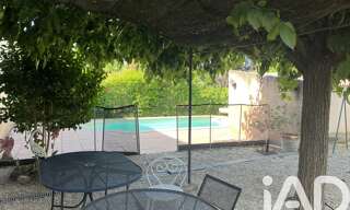 Maison 5 Pièces 100 m² à louer à Lourmarin (84160)