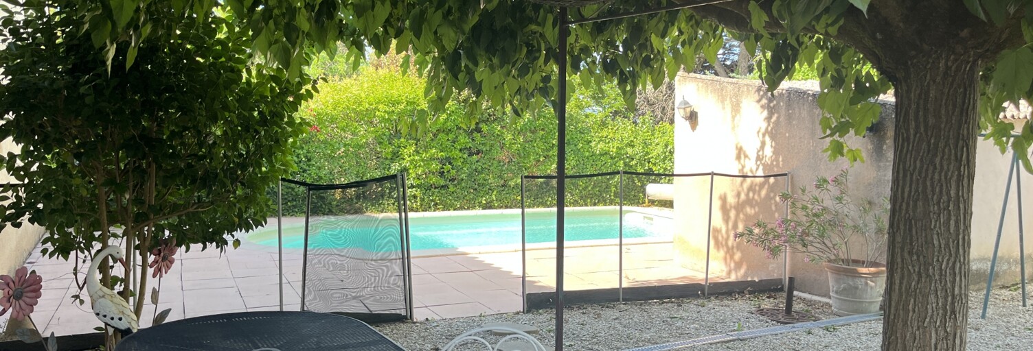 Maison 5 Pièces 100 m² à louer à Lourmarin (84160)