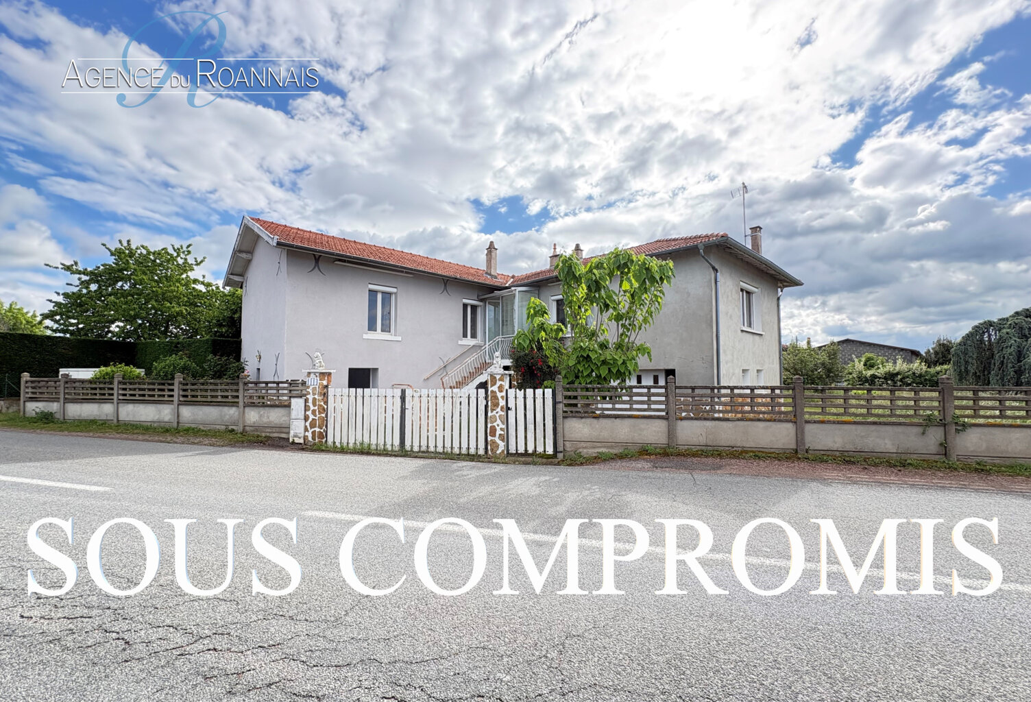 A vendre aux portes de Roanne, Maison à rénove sur 1150m2 de — photo 1