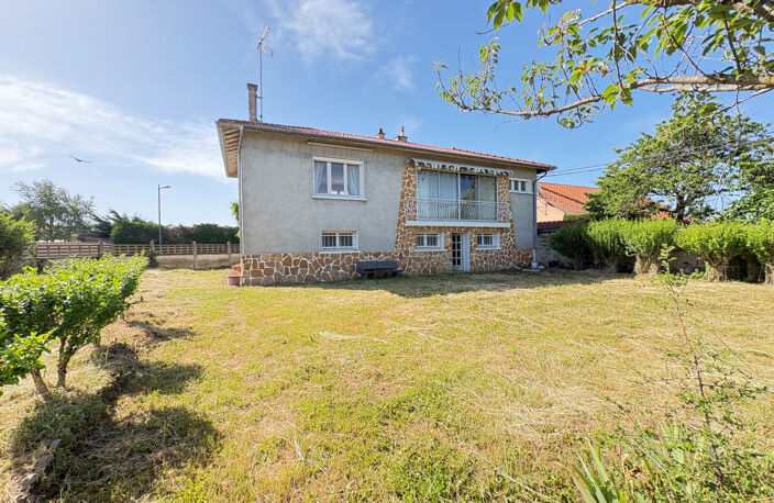 A vendre aux portes de Roanne, Maison à rénove sur 1150m2 de — photo 3