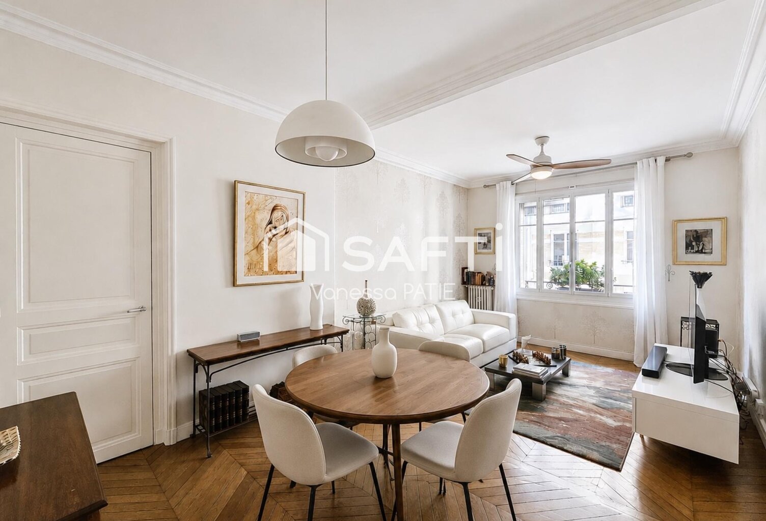 Charme de l'ancien (parquet, moulures, cheminée) — photo 1