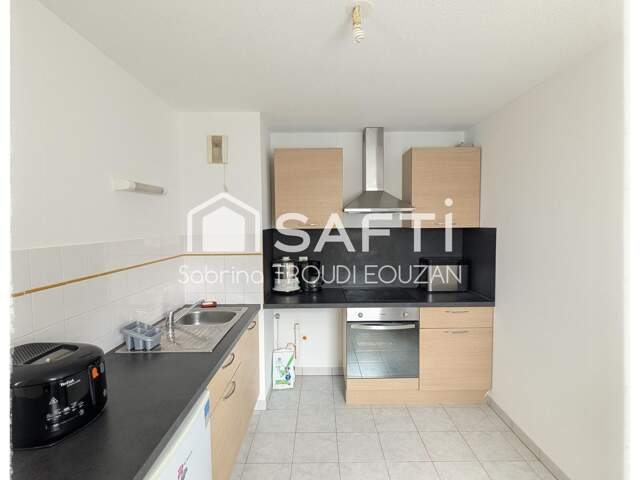 Appartement 2 chambres-T3 -Résidence Sécurisée -2 places de parking — photo du bien