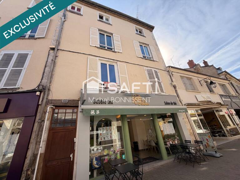 Appartement plein centre ville , rue piétonne , proximité de la place Gordaine. — photo 1