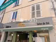 Appartement plein centre ville , rue piétonne , proximité de la place Gordaine. — photo 2