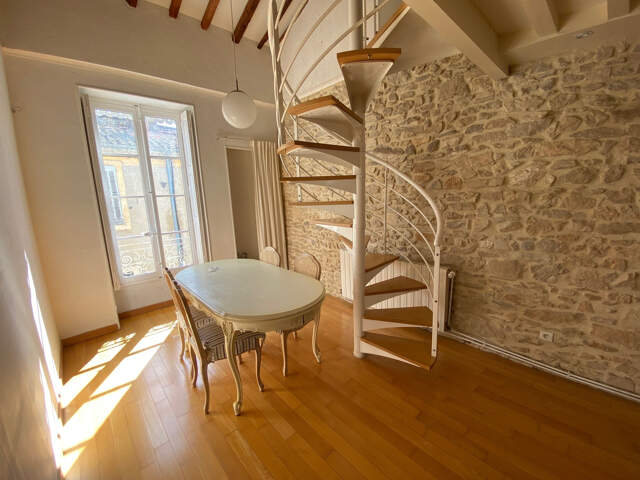 Bel appartement T2 duplex en coeur de ville — photo du bien