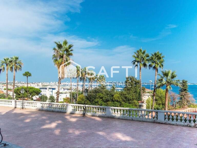 Appartement 6 pièces dans Château vue mer — photo 1