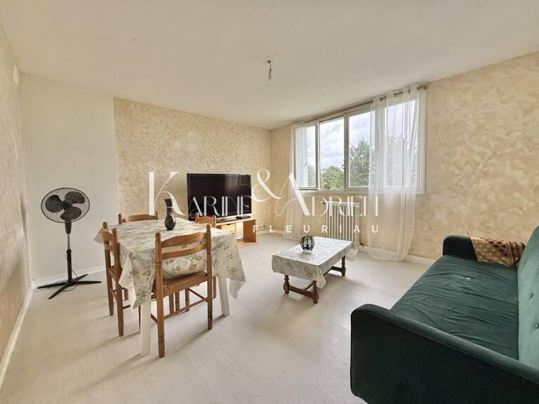 Appartement 3 chambres, cave et place de parking — photo 1