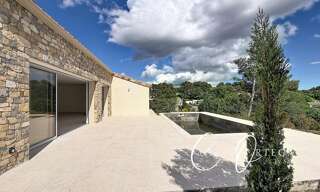 Maison 5 Pièces 137 m² à vendre à Nîmes (30900)