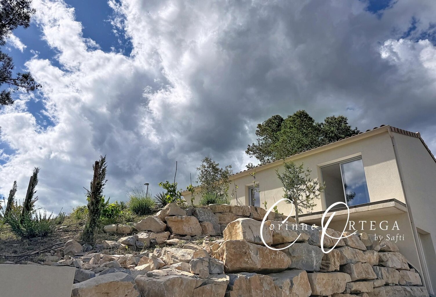 Villa contemporaine 3 chambres piscine et garage — photo 1
