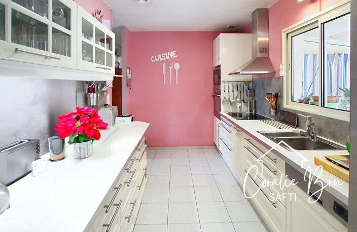 Maison 145 m² 4 chambres avec véranda et jardin — photo 4