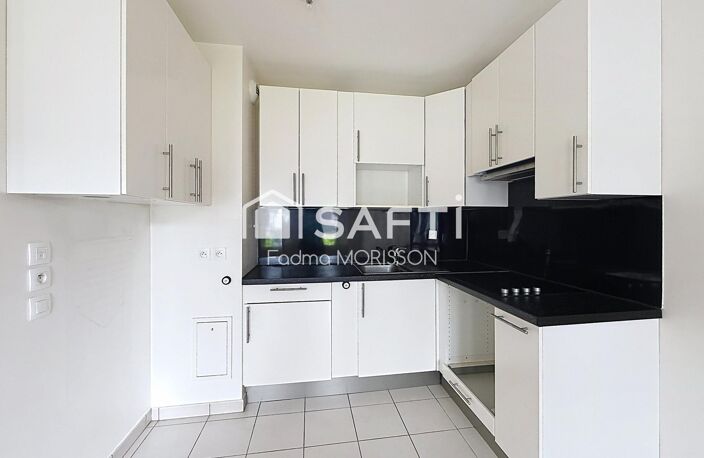 Appartement de 2012 avec ascenseur — photo 2