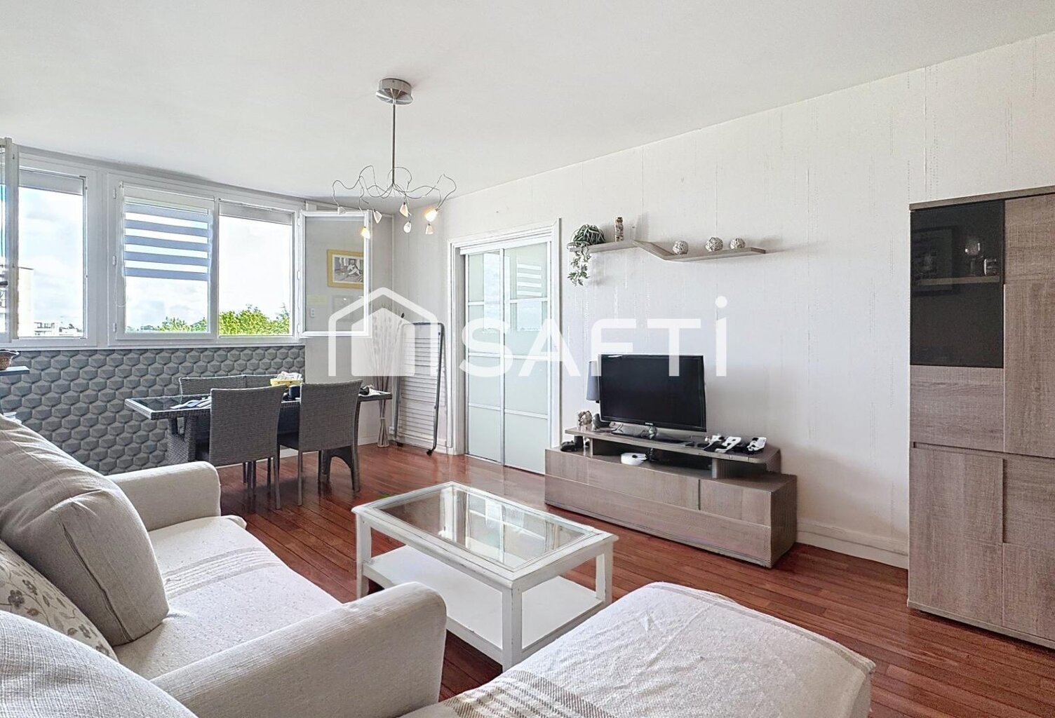 Appartement traversant au coeur de mérignac centre — photo 1
