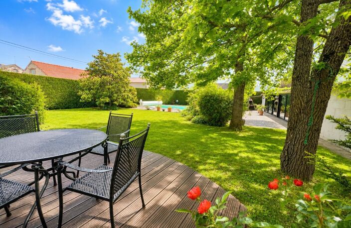 Vaste et belle maison de plus de 200 m² sur une parcelle de 1000 m² — photo 5
