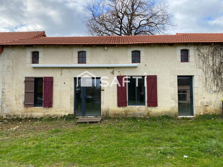 Corps de ferme 500m2 sur un terrain clos 1.5 ha — photo 1