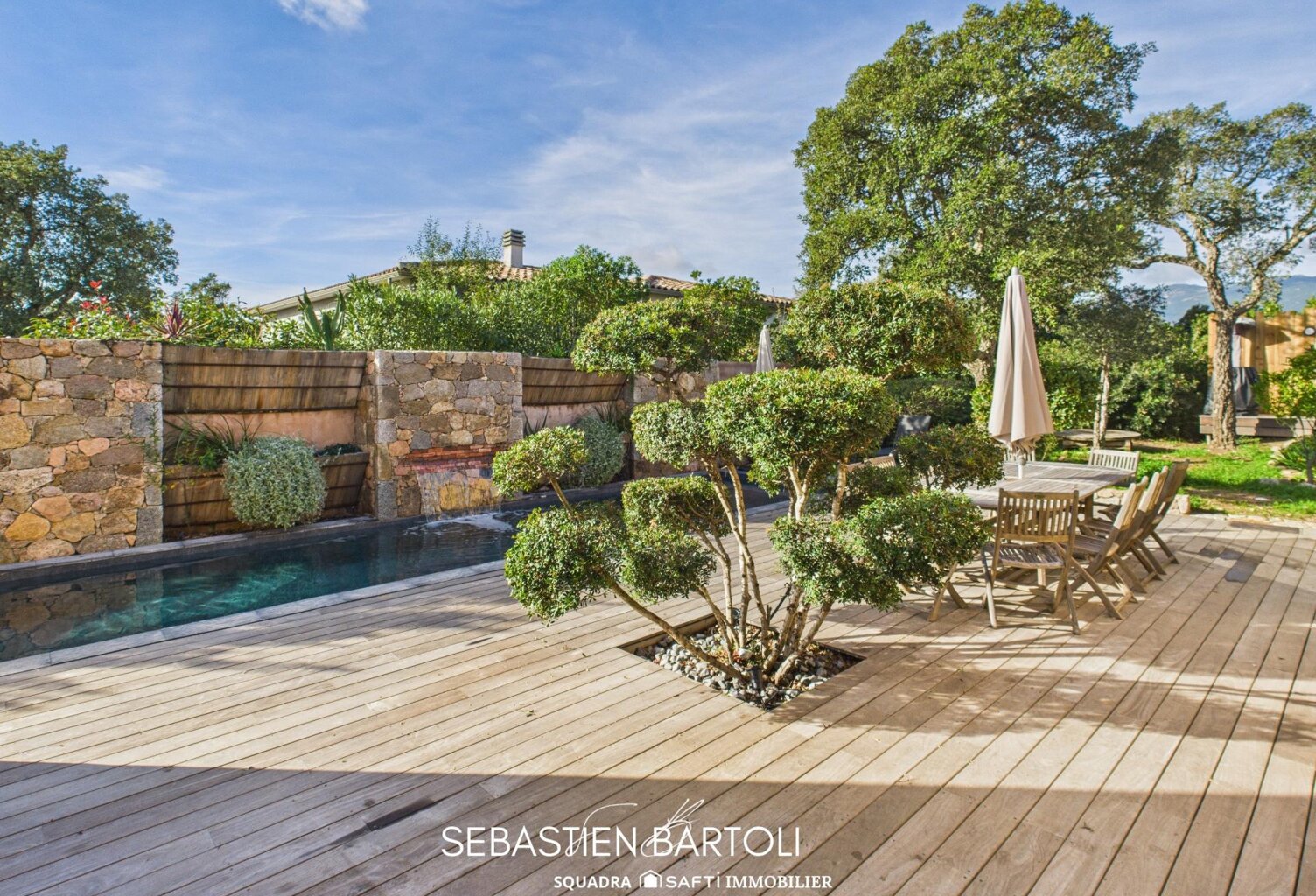 Villa de standing t4 de 140m² avec piscine et double garage — photo 1