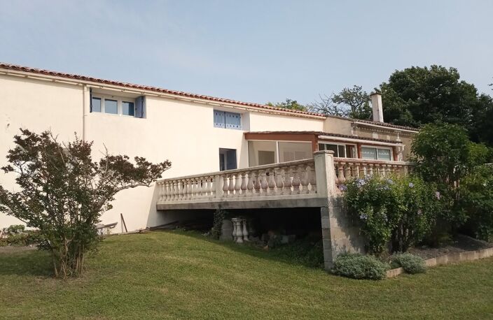 superbe maison charentaise vu sur l estuaire — photo 3
