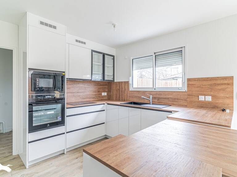 Contemporaine de 6 pièces principales — photo 1