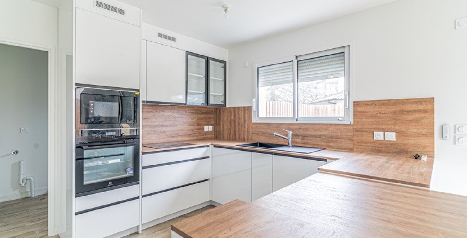 Contemporaine de 6 pièces principales — photo 1