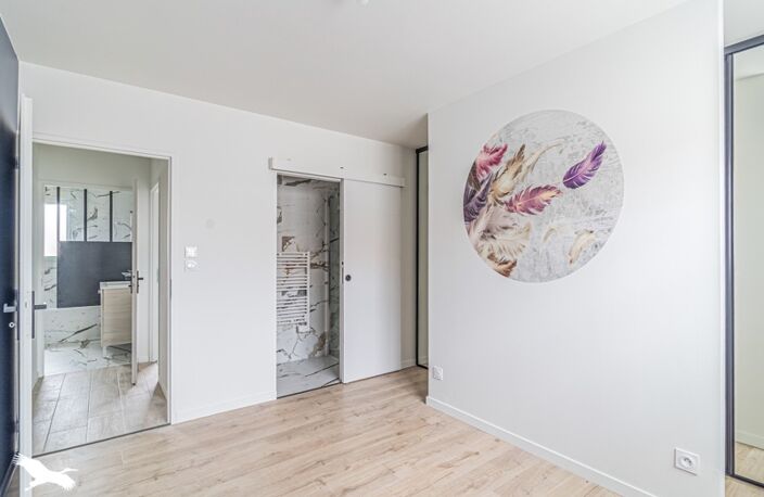 Contemporaine de 6 pièces principales — photo 4