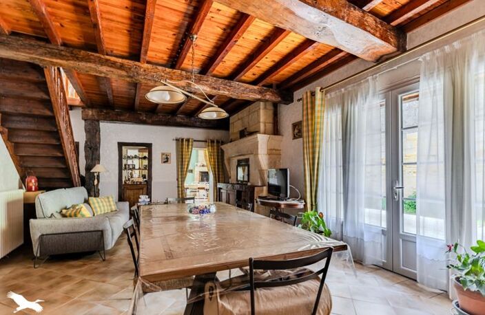 Maison en pierre de 5 pièces principales — photo 2