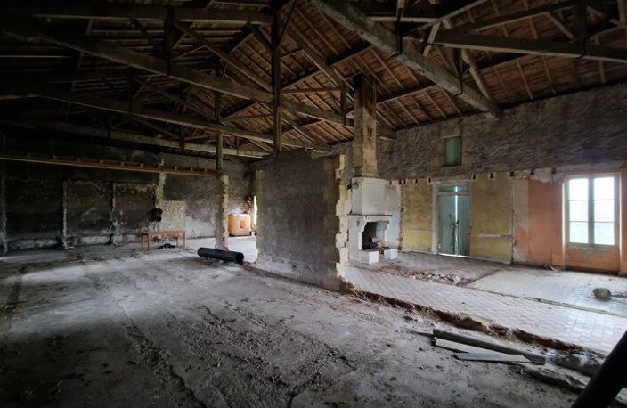 Maison en pierre de 10 pièces principales — photo 4