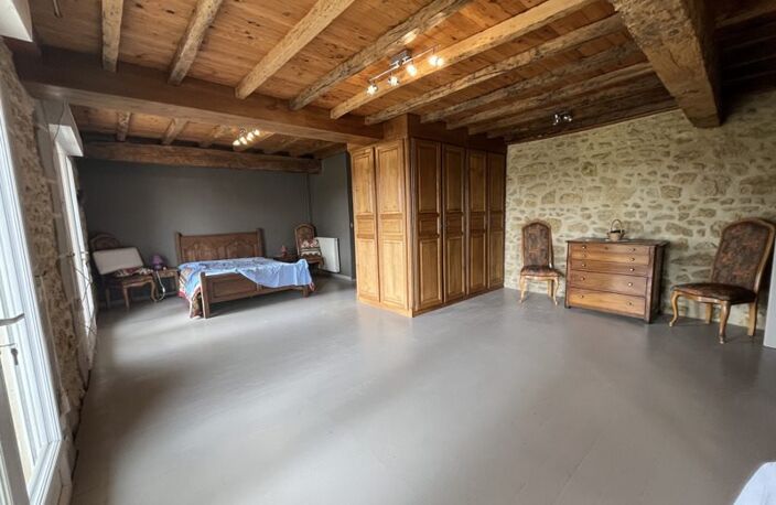 Maison en pierre de 5 pièces principales — photo 3
