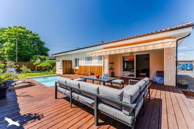 Maison 4 pièces 499200 €