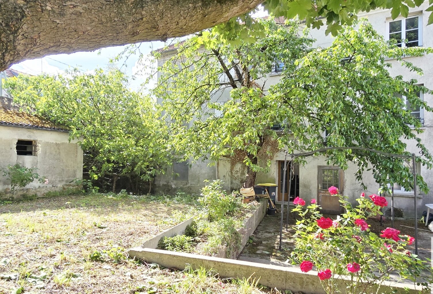 Vente Maison/villa 10 pièces — photo 1