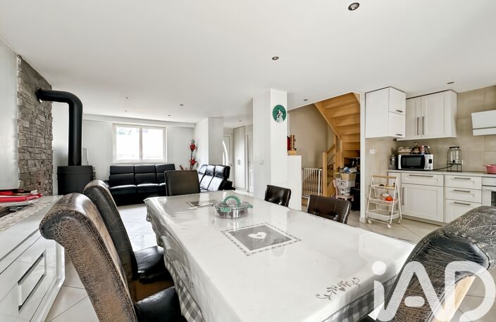Vente Maison/villa 5 pièces — photo 2