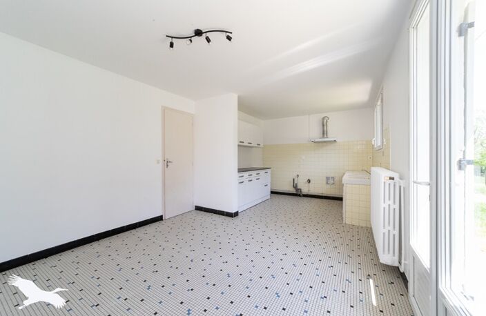 Maison en pierre de 4 pièces principales — photo 3
