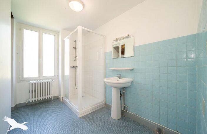 Maison en pierre de 4 pièces principales — photo 5