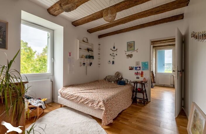 Maison en pierre de 6 pièces principales — photo 4