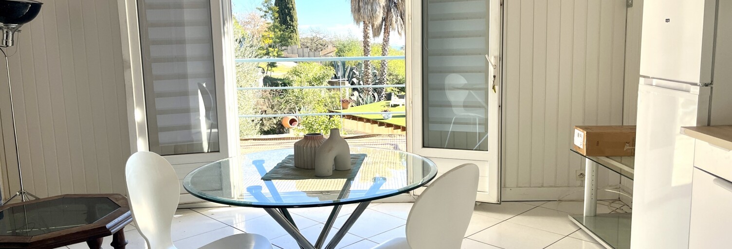 Appartement 2 Pièces 29 m² à louer à Les Adrets-de-l'Estérel (83600)
