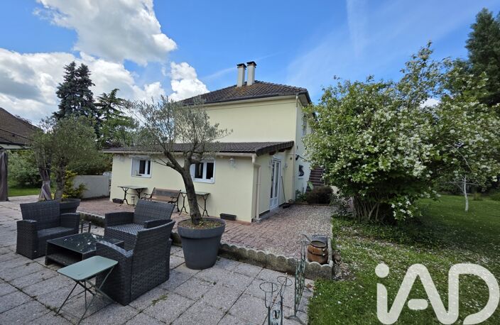 Vente Maison/villa 10 pièces — photo 3