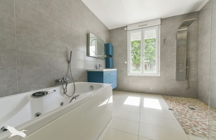 Vente maison 7 pièces 242 m² Saint-Romain-sur-Cher (41140) — photo 4