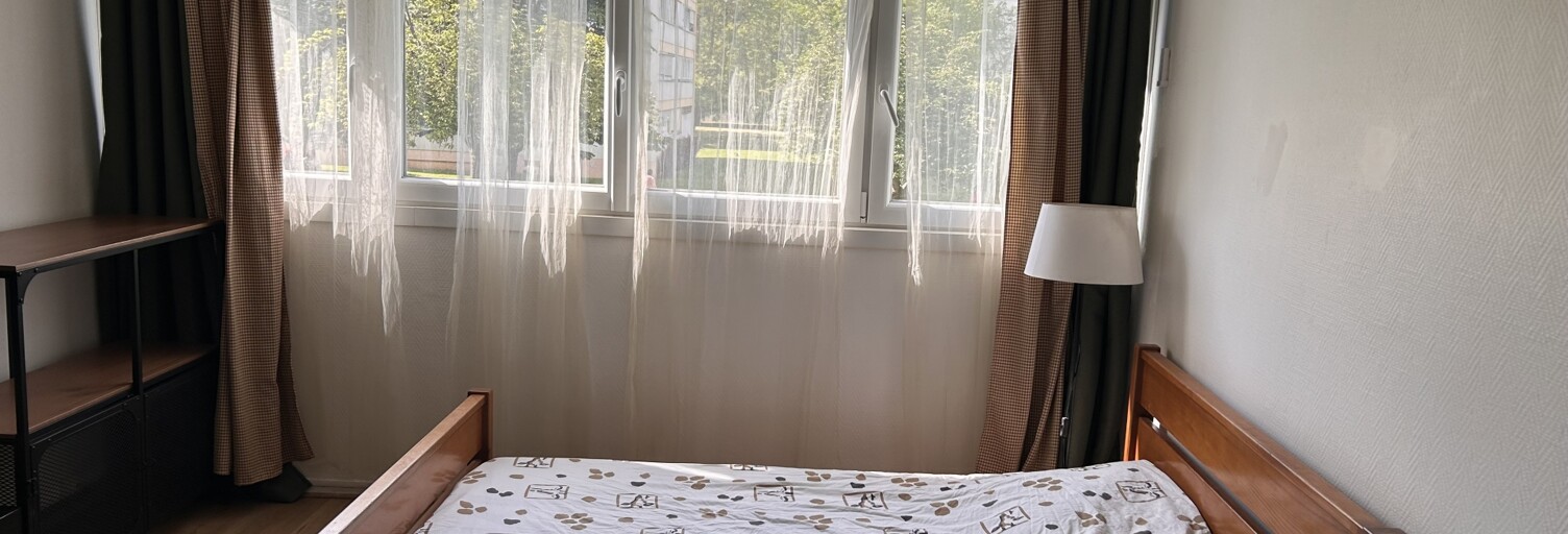 Appartement 1 Pièce 14 m² à louer à Ris-Orangis (91130)