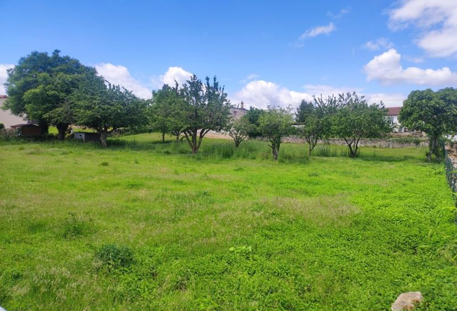 Vente terrain  2148 m² Saint-Martin-de-Saint-Maixent (79400) — photo 1