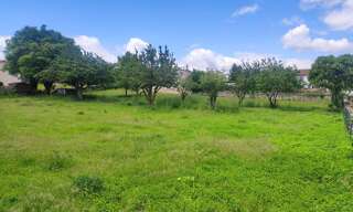 Terrain  2148 m² à vendre à Saint-Martin-de-Saint-Maixent (79400)
