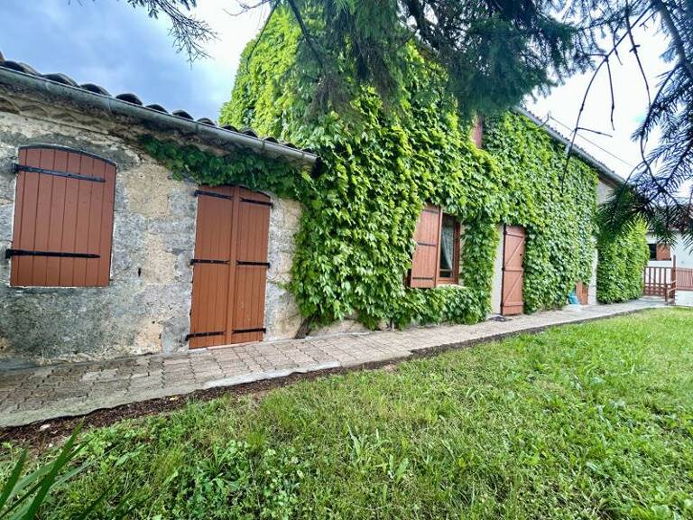 Maison en pierre de 2 pièces principales — photo 1