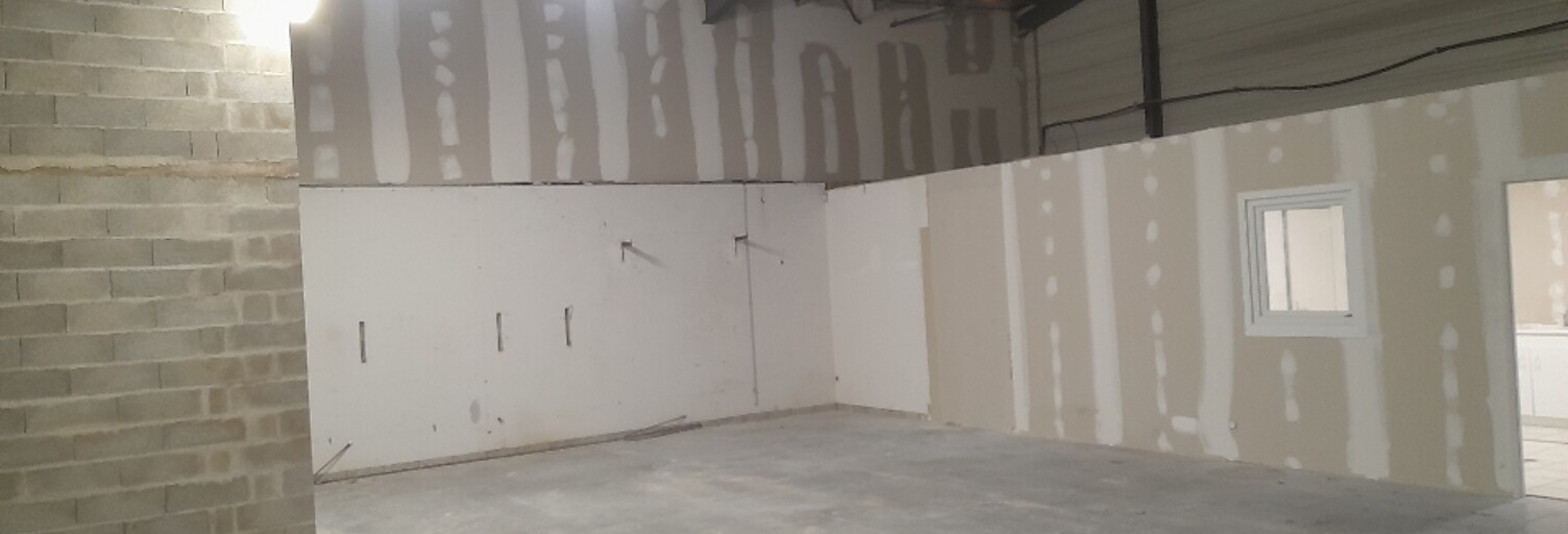 Immeuble  131 m² à vendre à Mours-Saint-Eusèbe (26540)