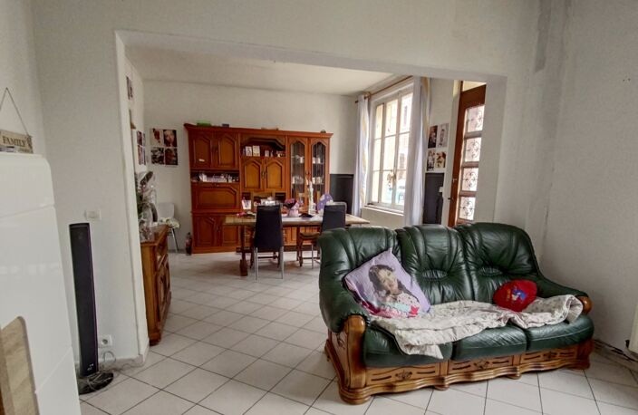 Vente Maison/villa 5 pièces — photo 2